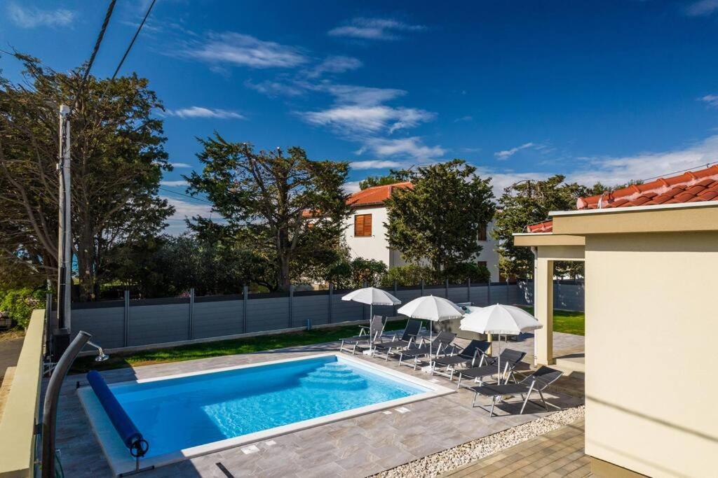 Villa Mattina, With Heated Pool And Jacuzzi Privlaka  Exterior foto