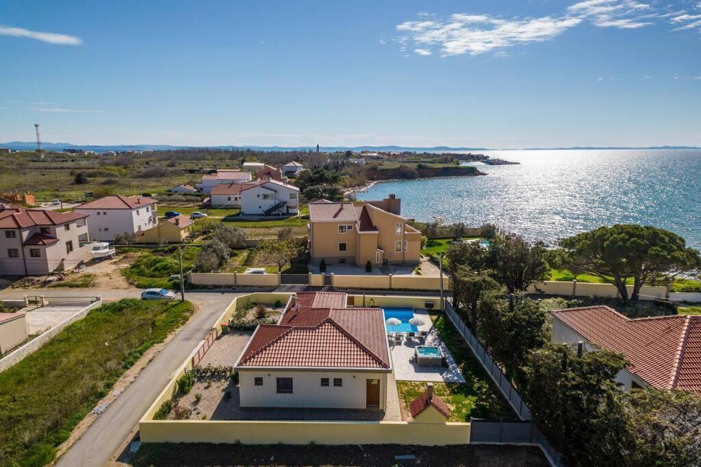 Villa Mattina, With Heated Pool And Jacuzzi Privlaka  Exterior foto