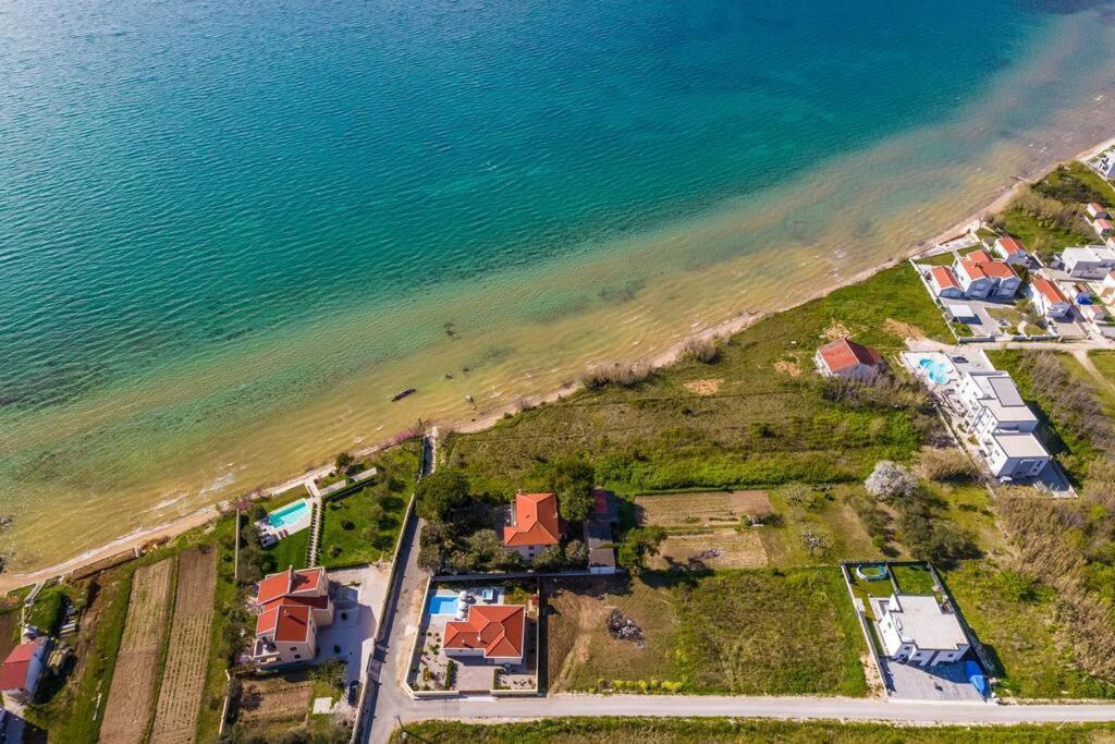 Villa Mattina, With Heated Pool And Jacuzzi Privlaka  Exterior foto