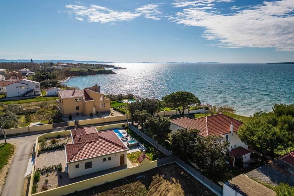 Villa Mattina, With Heated Pool And Jacuzzi Privlaka  Exterior foto